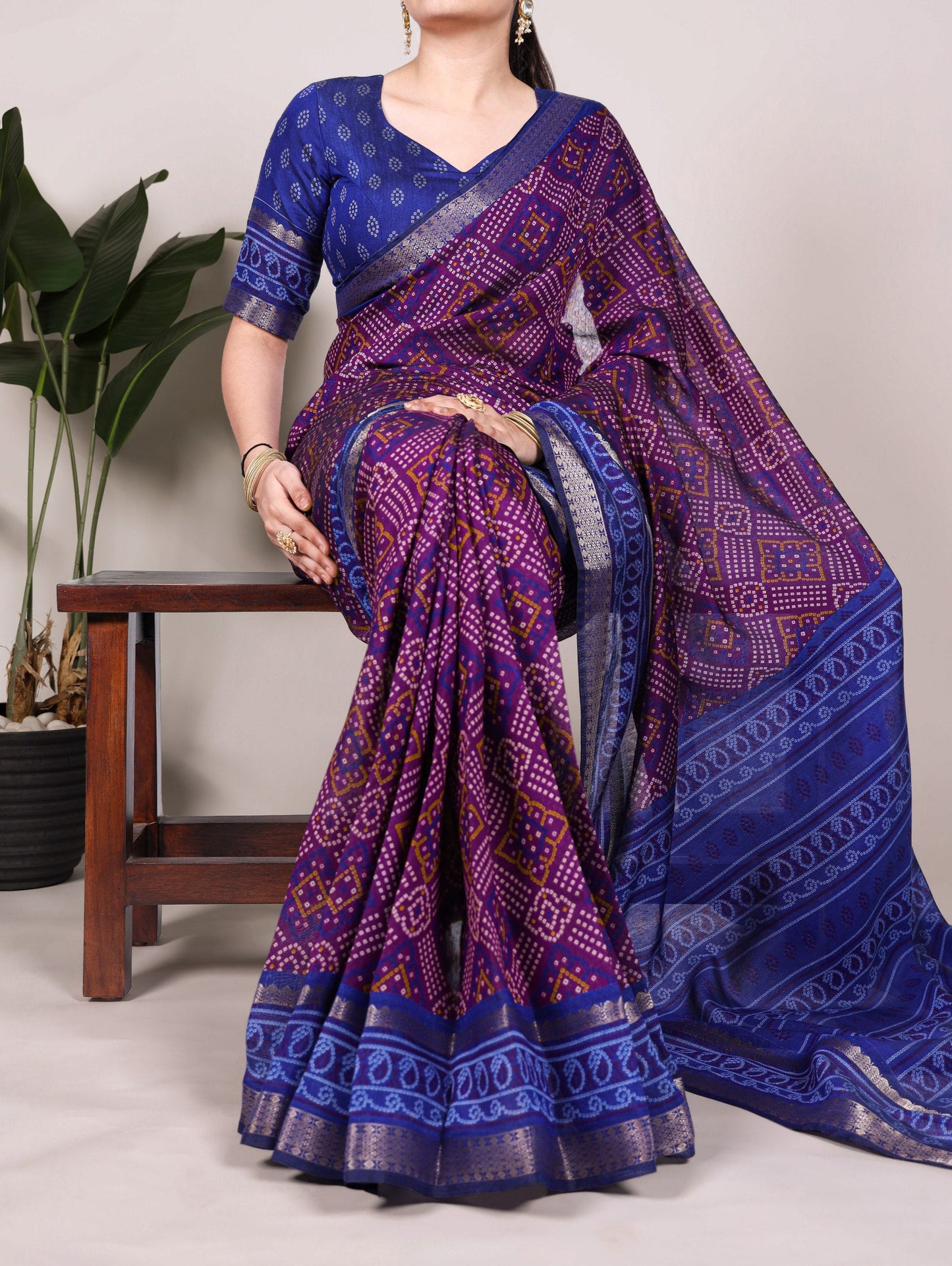 Bandhej Print With Zari Weaving Work